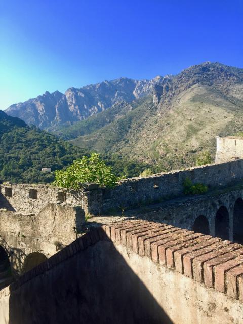 Corte et sa Citadelle, Corte - France — photo 4