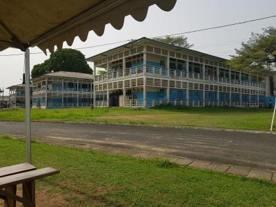 Lundi - début de journée en chanson, Douala - Cameroun — photo 4