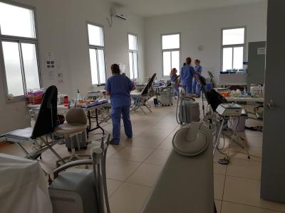 Le travail à la clinique dentaire, Douala - Cameroun — photo 4