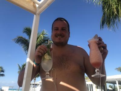 Plongées, piscine et soirée blanche
