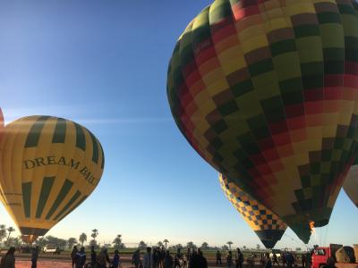 Vol en montgolfière au dessus de la vallée des rois à Louxor, New Valley Governorate - Égypte — photo 2