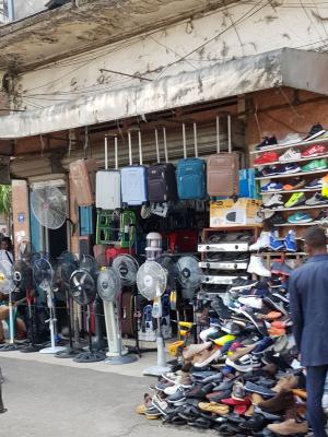 Oups, 'me suis pas réveillée aujourd'hui, Douala - Cameroun — photo 5