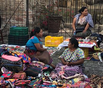Jour 10 : Visite guidée d'Antigua et promenade en VTT, Antigua Guatemala - Guatemala — photo 2