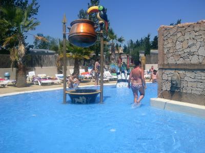 Arrivée au camping et soirée mousse, Agde - France — photo 2