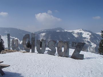 Ski, randonnée raquette et anniversaire : une journée bien remplie !, La Clusaz - France — photo 2